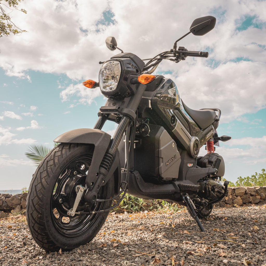 Honda Navi Scooter on a gravel path near the beach in tamarindo